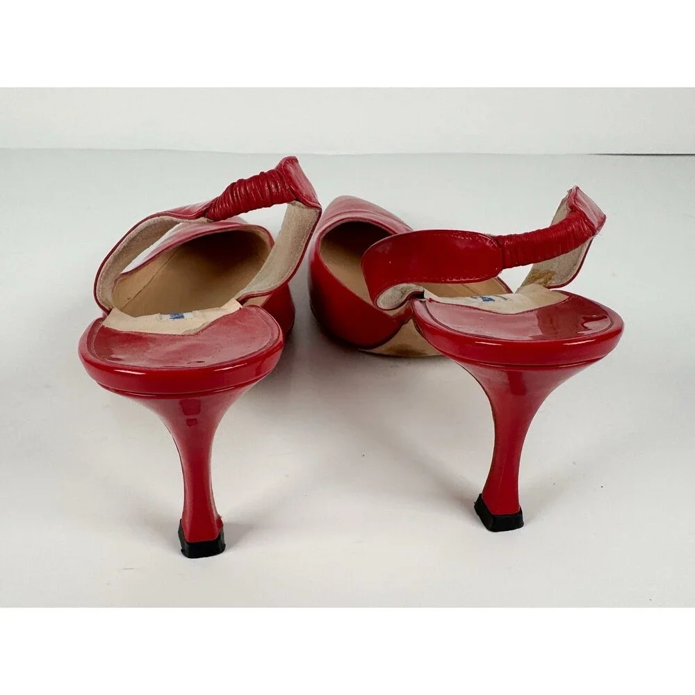 Manolo Blahnik Carolyne Red Patent Leather Slingback Heels EU 37 US 7